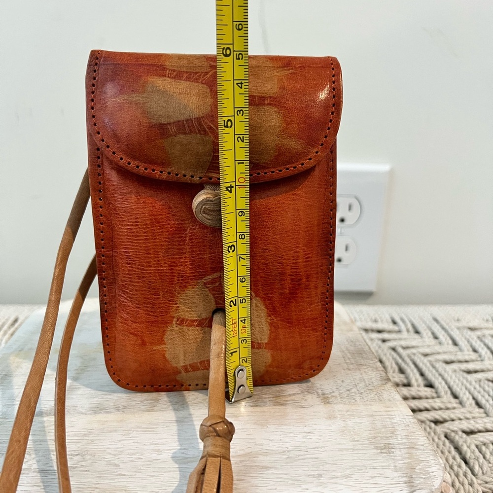 Vintage Tie Dye Stylish Tan Leather Crossbody Bag - Picture 11 of 12